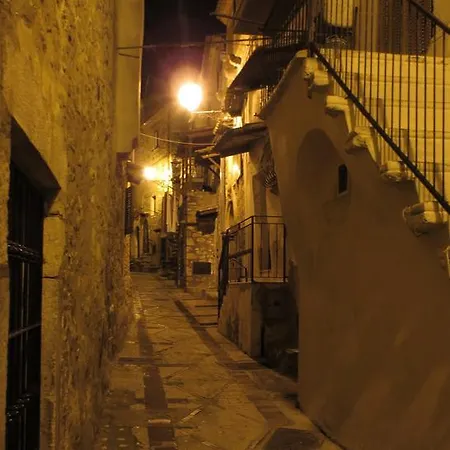 Отель Maremonti Вико-дель-Гаргано