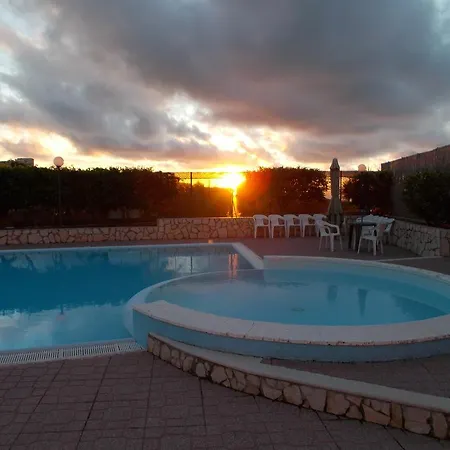 Maremonti Hotel 3*