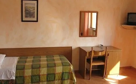 Отель Maremonti Вико-дель-Гаргано