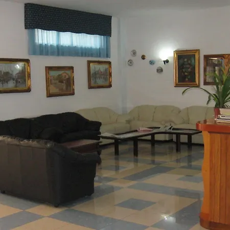 Maremonti Отель